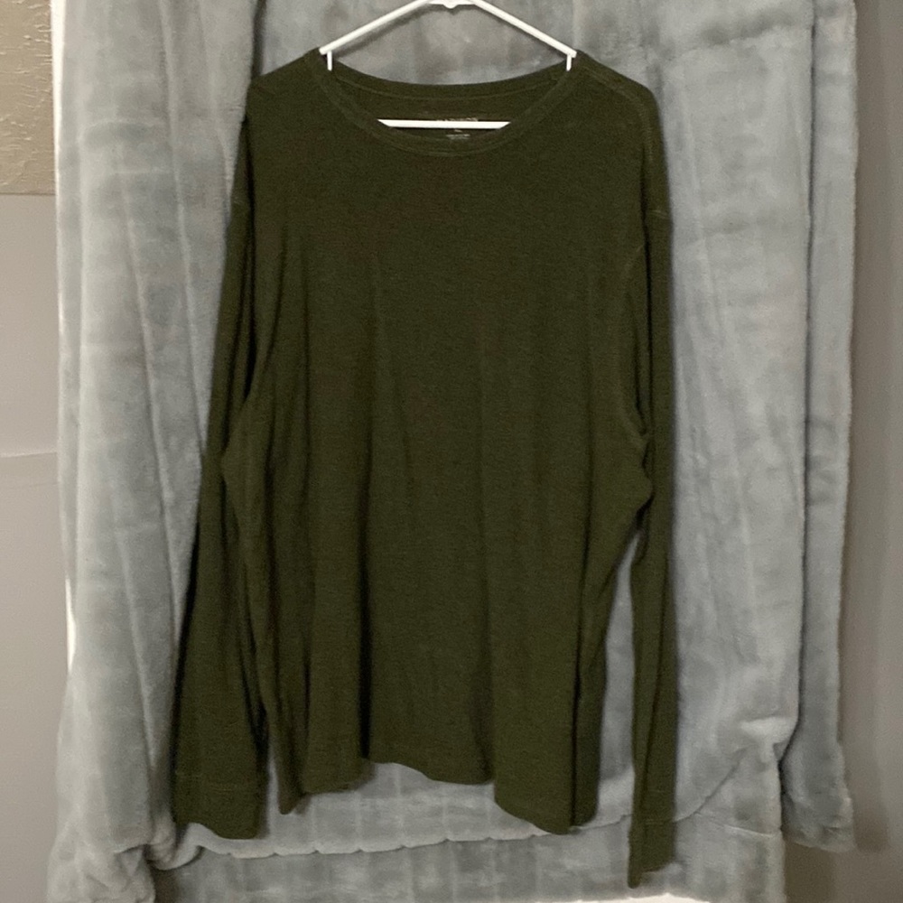 Men’s ribbed knit shirt